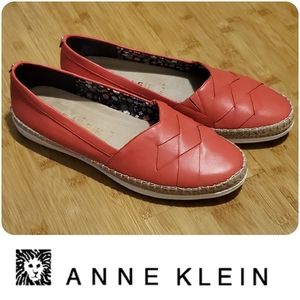 NWOB Anne Klein flats